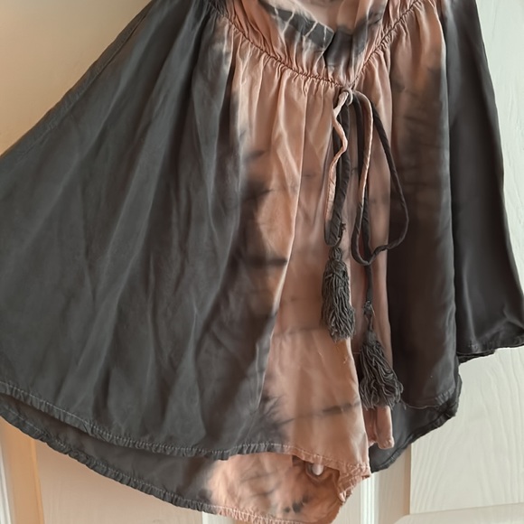 Romper - Picture 4 of 4